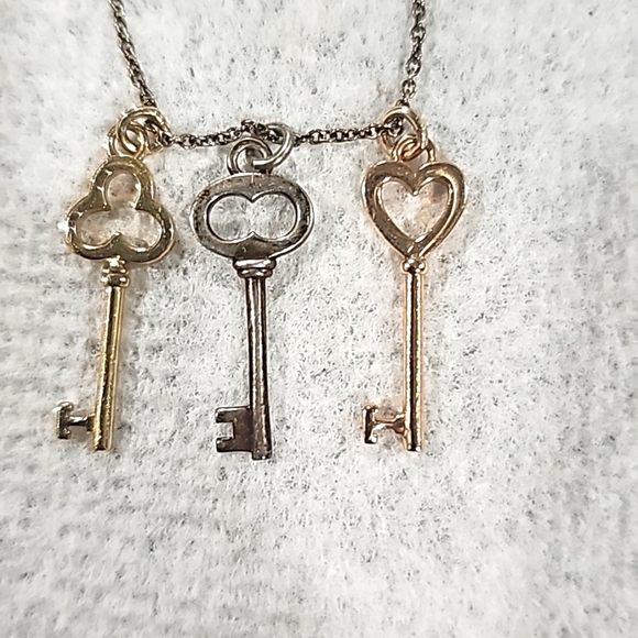 Tiffany & Co. Triple Key Motif Silver Gold Pendant Necklace Ag925 Au750 18in Lg - Picture 2 of 15